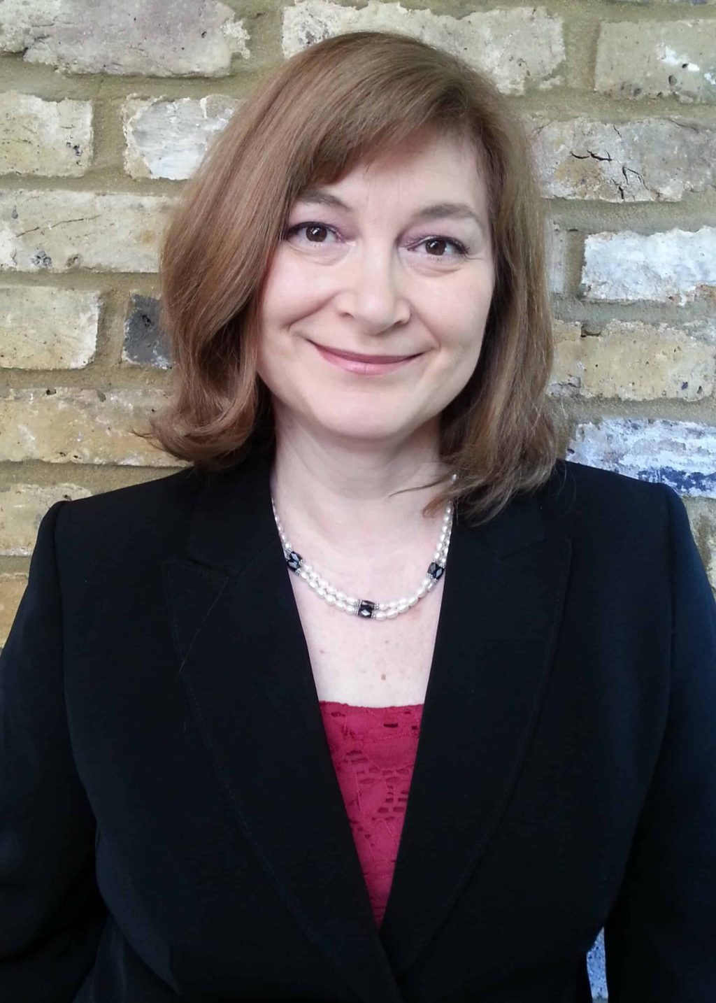 Sarah Burnett Photo Color scaled 1